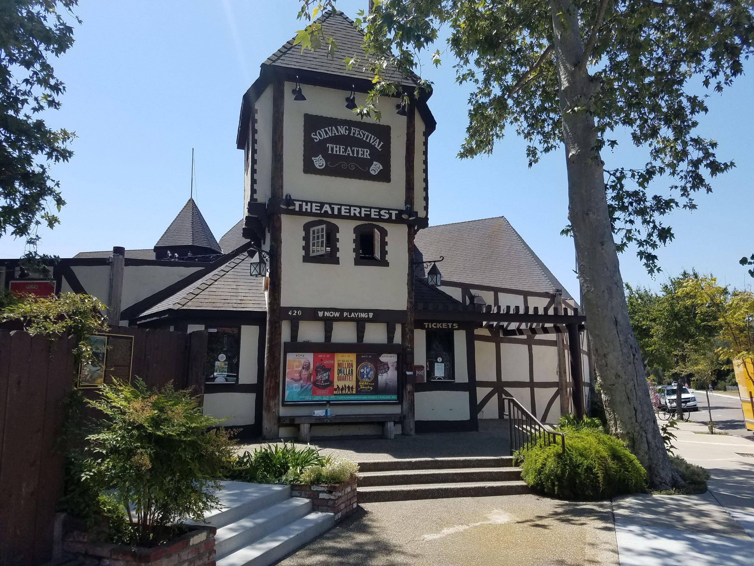 front entrance to solvang theatre